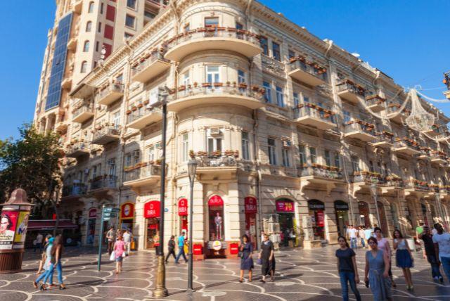 באקו זולה או יקרה לישראלים?