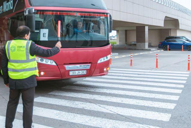 שדה תעופה באקו היידר אלייב - מה צריך לדעת על הטרמינל לנחיתות / המראות, דיוטי פרי, דרכי הגעה credit to getyourguide.com