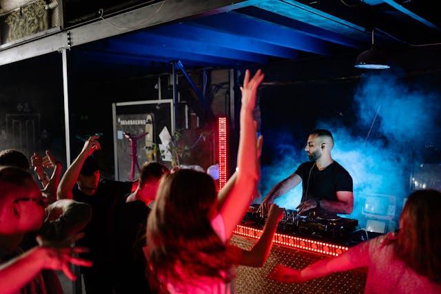 🎶 Extra Night Club