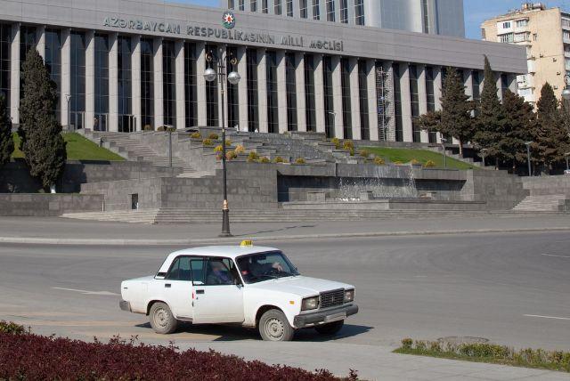 באקו תחבורה ציבורית - מה לדעת על אוטובוסים / רכבות / מוניות?