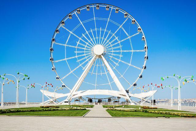 באקו עם ילדים מתבגרים - מה לראות ולעשות?