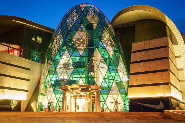 קניון בולוואר (Park Bulvar Mall) בבאקו