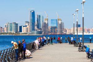 באקו טיול מאורגן או טיול עצמאי לבד?