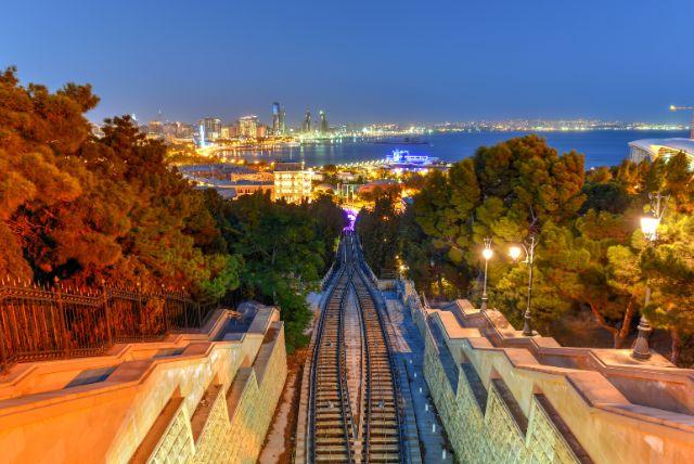 פוניקולר באקו (Funicular Baku)