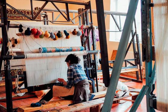 טיול הרים מבאקו לקובה, חינאליג והרי הסוכריות - נופים, נשרים, וארוחה כפרית באזרבייג'ן credit to getyourguide.com