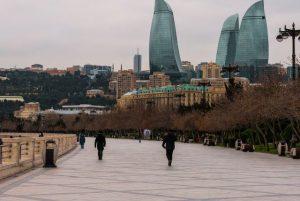 באקו טיולים רגליים מומלצים - מה מומלץ לראות רגלית?