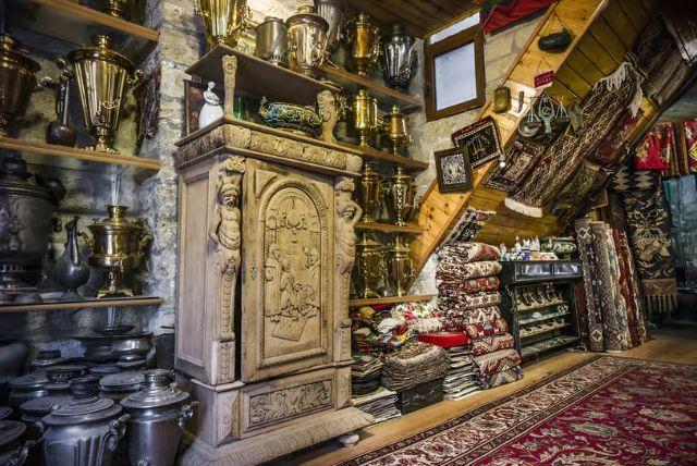 השוק הירוק בבאקו - Yasıl Bazar Green Market credit to getyourguide.com