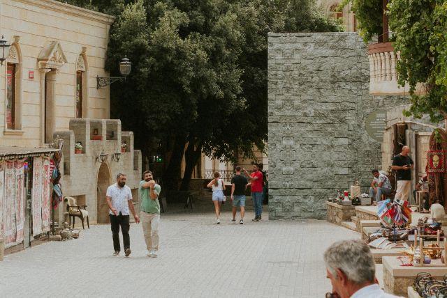 שוק בינה באקו - באזאר Binə Ticarət Mərkəzi