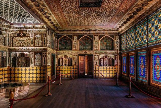 טיול מבאקו אל שקי (Sheki) - ארמון החאנים, כפר קיש והכנסייה האלבנית credit to getyourguide.com