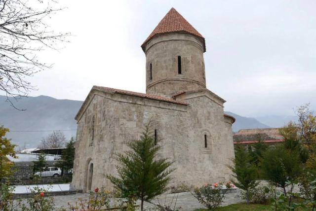 טיול מבאקו אל שקי (Sheki) - ארמון החאנים, כפר קיש והכנסייה האלבנית credit to getyourguide.com