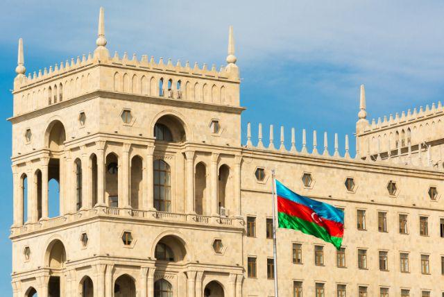 באיזה שנה הוקמה אזרבייג'ן?