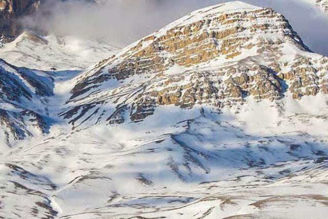 הר שאהדאג (Mount Shahdagh) באזרבייג'ן - אתר הסקי המפורסם credit to getyourguide.com