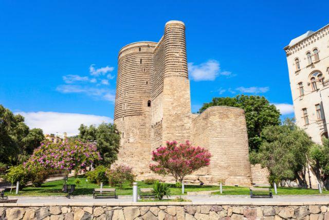 יוני בבאקו - טיפים המלצות מה יש לעשות ולראות, אירועים מיוחדים, מזג אוויר ועוד