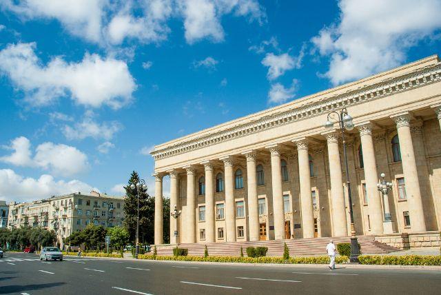 מוזיאון האומנות המודרנית בבאקו - Museum of Modern Art