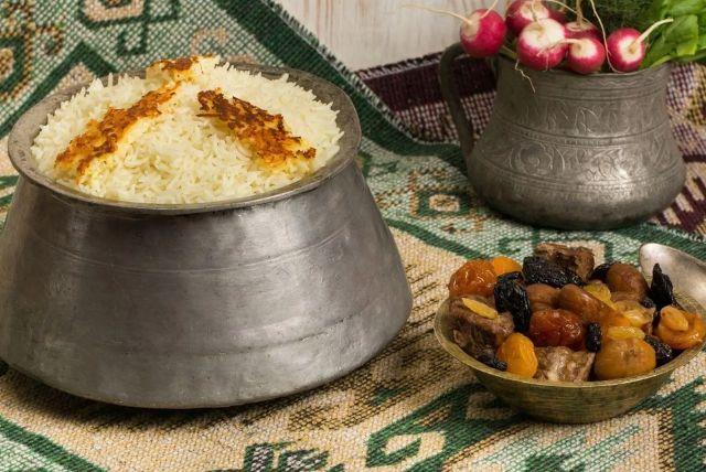 יום טיול מבאקו לשקי כולל כדור פורח, אומגה ונסיעת שטח עוצרת נשימה בהרים credit to getyourguide.com