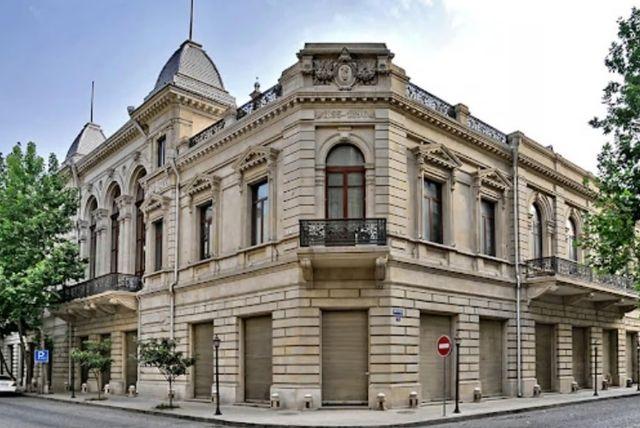 מוזיאון התרבות בבאקו credit to getyourguide.com