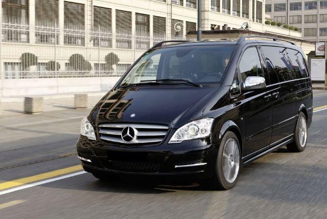 התניידות בבאקו טיפים והמלצות credit to getyourguide.com